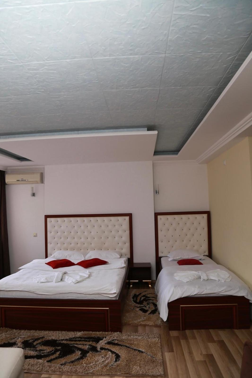 Hotel Venisi Prizren Zewnętrze zdjęcie