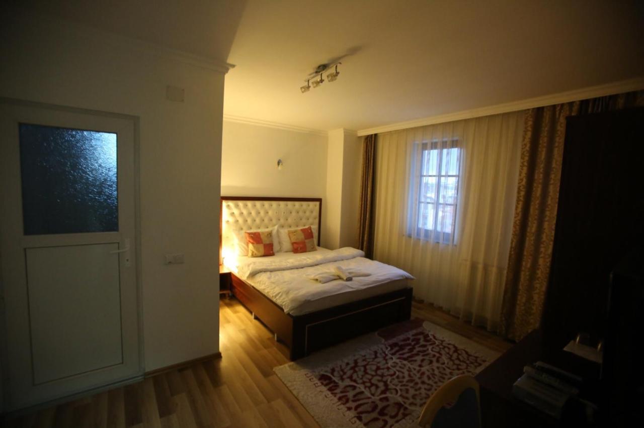 Hotel Venisi Prizren Zewnętrze zdjęcie